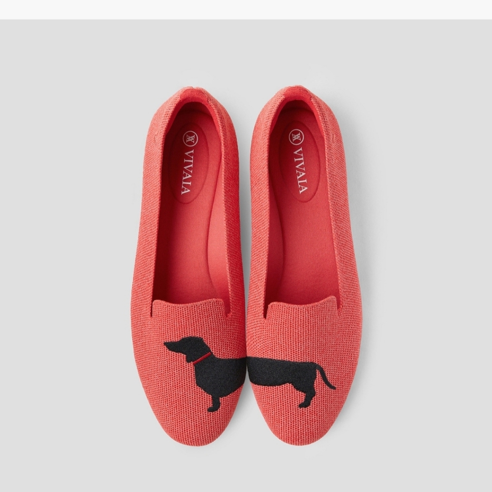 VIVAIA  Audrey Round Toe Red Loafers with Black Dog Dachshund Design Fla…